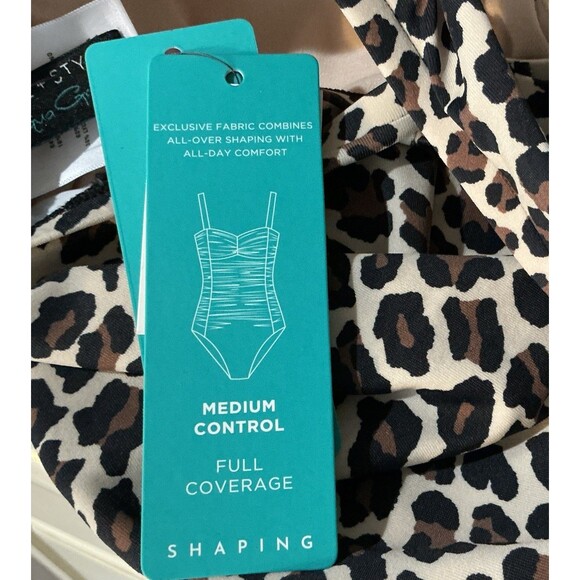 NEW Ruched Shaping Swimsuit Adjustable Padded UPF 50 Animal Print Size 10 - Picture 10 of 10